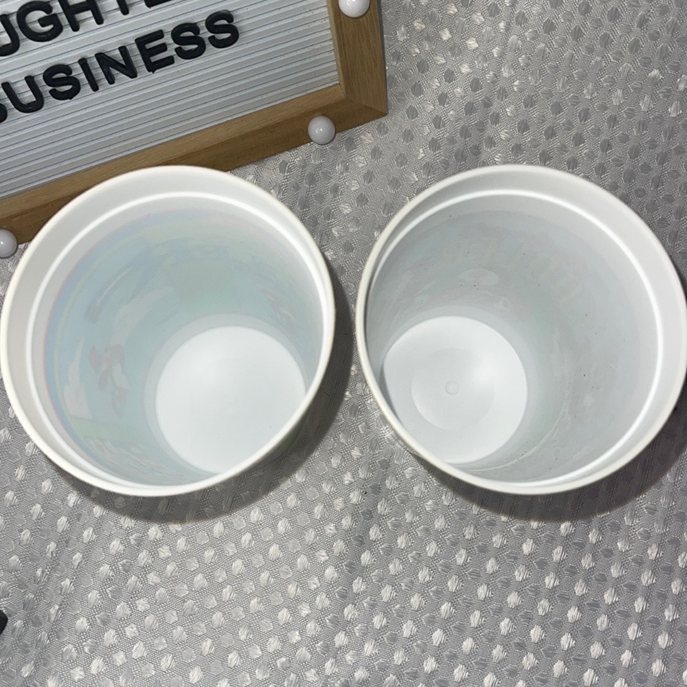 Lot Of 2 Kentucky Fried Chicken Plastic Cup  THE COLONEL'S COOLER Football/swim. - Picture 4 of 4